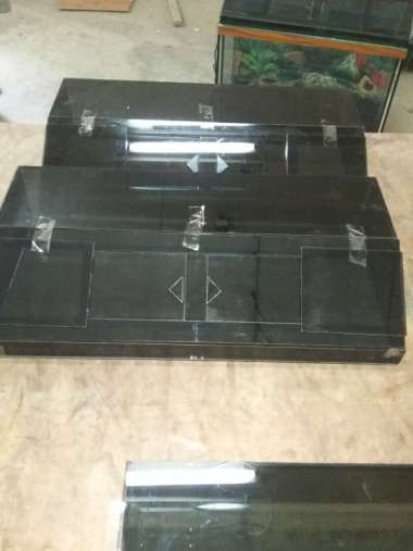 tutup akuarium 60x30x30 kaca hitam Multicolor