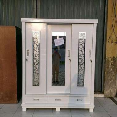 lemari pakaian 3 pintu sliding / lemari baju 3 pintu sliding / lemari baju 3 pintu sliding warna put