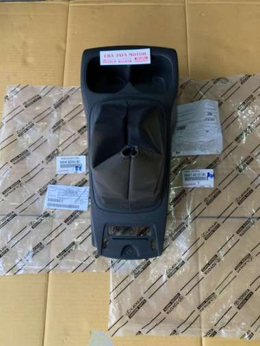 Console box transmisi manual agya-ayla