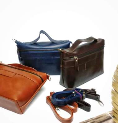 Bossindo Tas Selempang Wanita Tas Kulit Garut Kopi