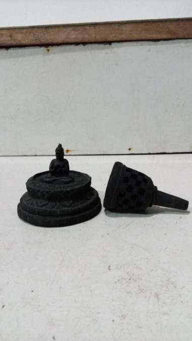 MINIATUR STUPA CANDI BOROBUDUR