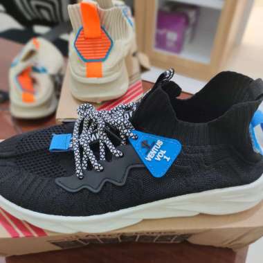 Larocking - Venta Hitam (Salah tag)| Sepatu Sneakers Running Gym Shoes Sports Hitam 42