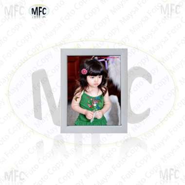 Paket cetak foto 4R (10x15) + bingkai Putih