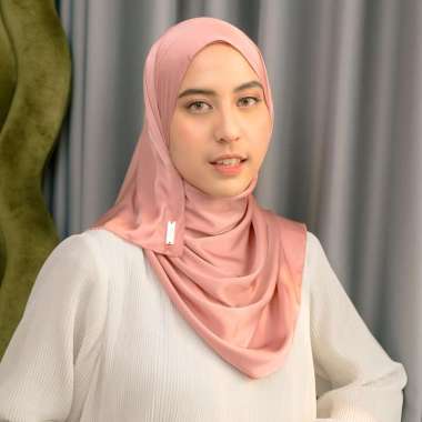 Lozy Hijab - Medina Eyelash Shawl Mauve Glow
