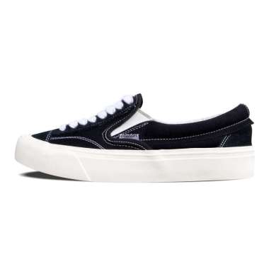Sepatu Thunderbear - Easton BW Hitam 37