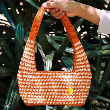 Kola Bag White in Emerald
