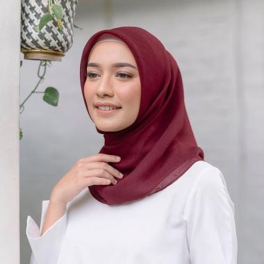 PREMIUM DAN TERMURAH Hijab SEGIEMPAT CORNSKIN CORNSKIN HIJAB PREMIUM ivory