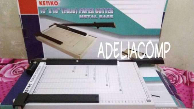 alat pemotong kertas kenko ukuran folio / f4 Multicolor
