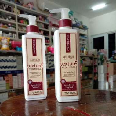 Makarizo Texture Conditioner 250ML Strowberry Youghurt