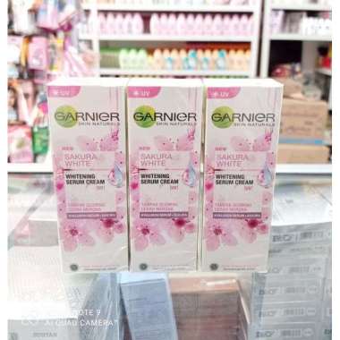 Garnier Sakura White Whitening Serum Cream tube