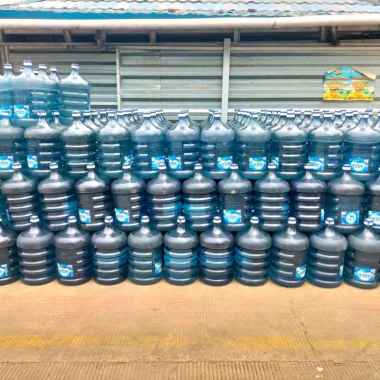 AQUA GALON 19 LITER PLUS ISI