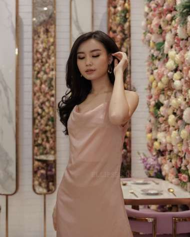 ELLIPSESINC Dress Silky Elegan / Abigail Silky Slip Midi Dress L ROSE GOLD