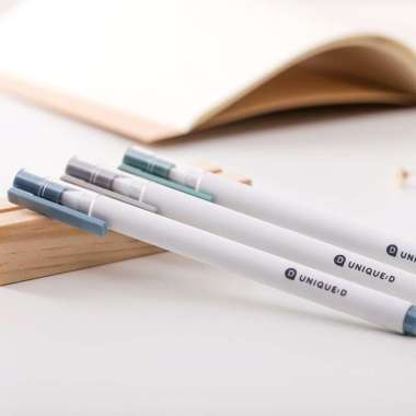 DELI pulpen / ballpoint / bolpen murah hitam (0.5mm) A025