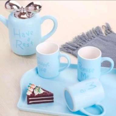 Teko Set Gelas Cangkir Mug Kopi Teh 4 Gelas Tatakan Keramik Ala Jepang PUTIH