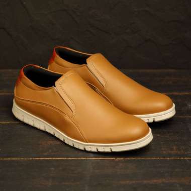 PAULMAY - Sepatu Casual Slip on Pria Modena 46 39 Mocca