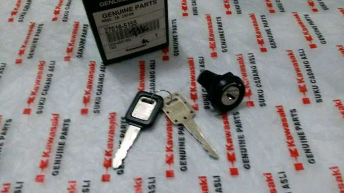 KUNCI BODI TENGAH KAWASAKI NINJA R ORIGINAL