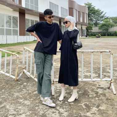 Couple Midi Dress dan Kaos Oversize Baby Terry By Zulabel Kaos Oversize Black