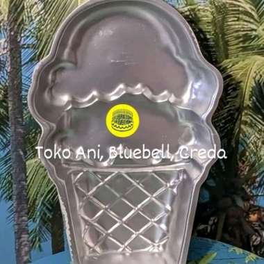 Wilton Ice Cream Cone Cake Pan / Cetakan Kue Bentuk Ice Cream ( 2105-2087 )