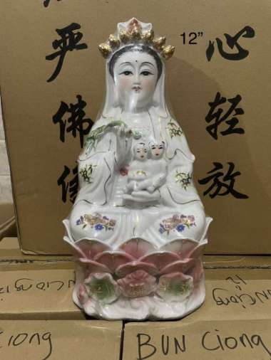 Patung Dewi guan yin kwan im gendong anak bahan keramik 12 inch Multicolor