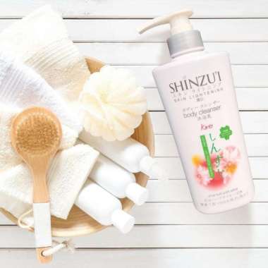 Shinzui - Skin Lightening Body Cleanser - Kirei - Pump - 500ml