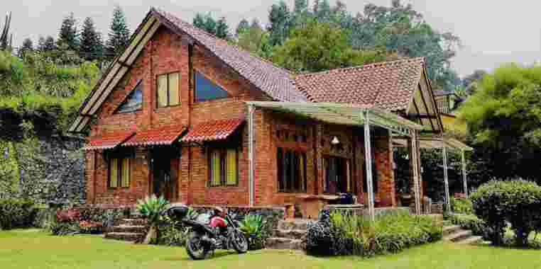 Sewa villa murah/Sewa villa puncak bogor/top view/Villa Deyosya week end