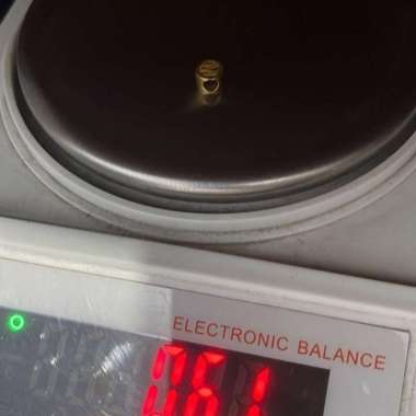 Liontin Mata Kalung Huruf M Bulat Kadar 875