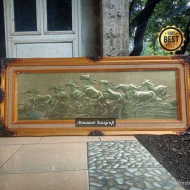 Relief Kuningan Motif Lukisan Kuda Liar Timbul Antik Mewah