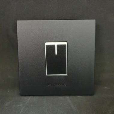 Saklar Engkel Tunggal Hotel Panasonic Kotak Segi Hitam