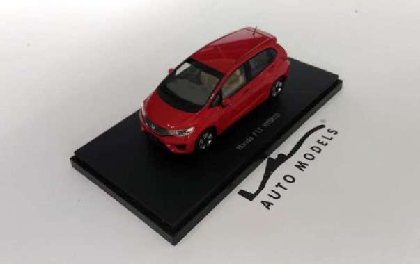 Ebbro Honda FIT 3 Hybrid Milano Red