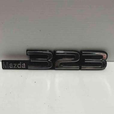 Logo/emblem mazda 323