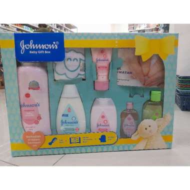 Johnson's Baby Gift Set Gift Box isi 6
