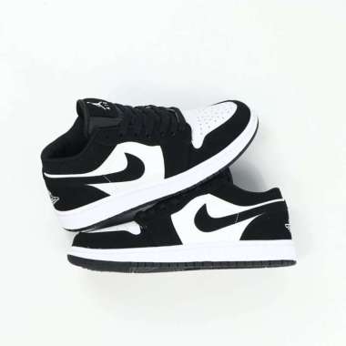 SEPATU NIKE AIR JORDAN 1 LOW BLACK WHITE PANDA 40