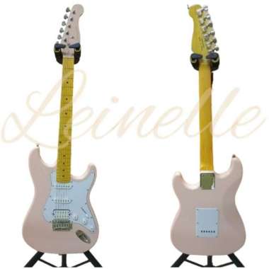 Scorpion DS-120 Gitar Elektrik Model Fender Stratocaster Merah Muda