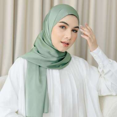 Lozy Hijab - Medina Eyelash Shawl Green Pastel