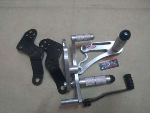 FOOTSTEP UNDERBONE F1ZR YONK JAYA Multicolor
