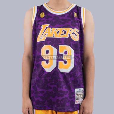 BAPE X MITCHELL NESS LOS ANGELES LAKERS PURPLE (100% AUTHENTIC) M