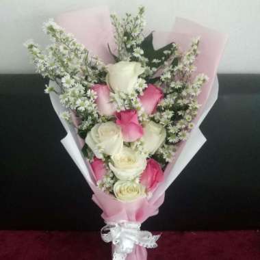 Buket Bunga / Bunga Wisuda / Kado Ulang Tahun Pacar