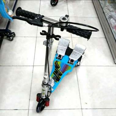 SCOOTER SKUTER PEDAL INJAK RMB LAMPU MUSIK OTOPED RODA 3 LIPAT Orange