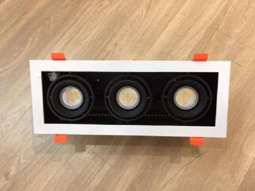 Downlight MR16 Kotak isi 3 Mata Lampu LED 4,5W 220V Philips 6500 "Putih"