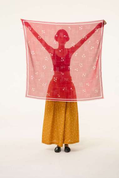 Sejauh Mata Memandang Scarf Semanggi Merah