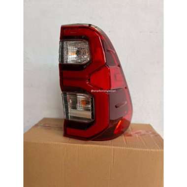 Lampu Stop - Stop Lamp Toyota Hilux ( thn - ) LED Socket + Bohlam Kiri