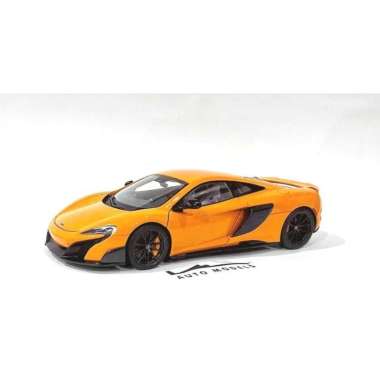 1:18 AUTOART McLAREN 675LT McLAREN ORANGE