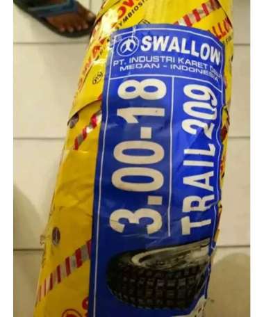 Ban SWALLOW 300-18 TRAIL S-209 TUBETYPE & BAN DALAM