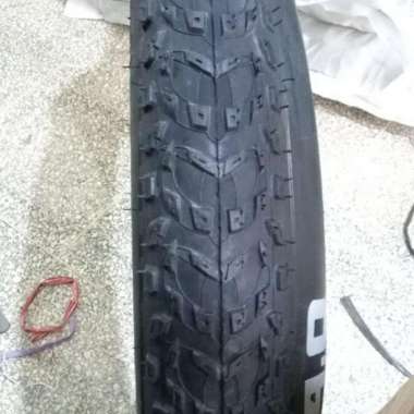 BAN LUAR SEPEDA 26 x 4.0 FAT BIKE