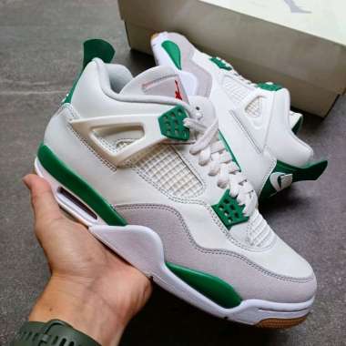 Nike SB x Air Jordan 4 Retro Pine Green || white