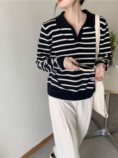 Knitwear Sweater Crop Rajut Sweater Bergaris Baju Rajut Import Crop Top Lengan Panjang Full hitam
