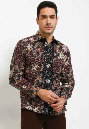 Adikusuma Kemeja Batik Tebar Melati 552141042 - Cokelat Tua M