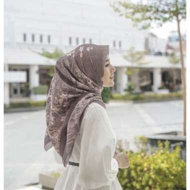 Em3 Scarf, GROSIR HIJAB SEGIEMPAT VOAL MOTIF Clamb Hexa series Button Milo