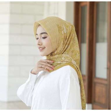 Em3 Scarf, GROSIR HIJAB SEGIEMPAT VOAL MOTIF Clamb Hexa series Button Kuning