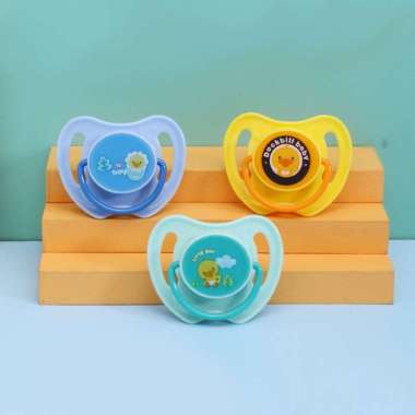 ONE-C825 Empeng Dot Bayi Bulat Silicone Dengan Penutup Anti Debu BPA FREE / Kompeng Bayi Datar Baby 